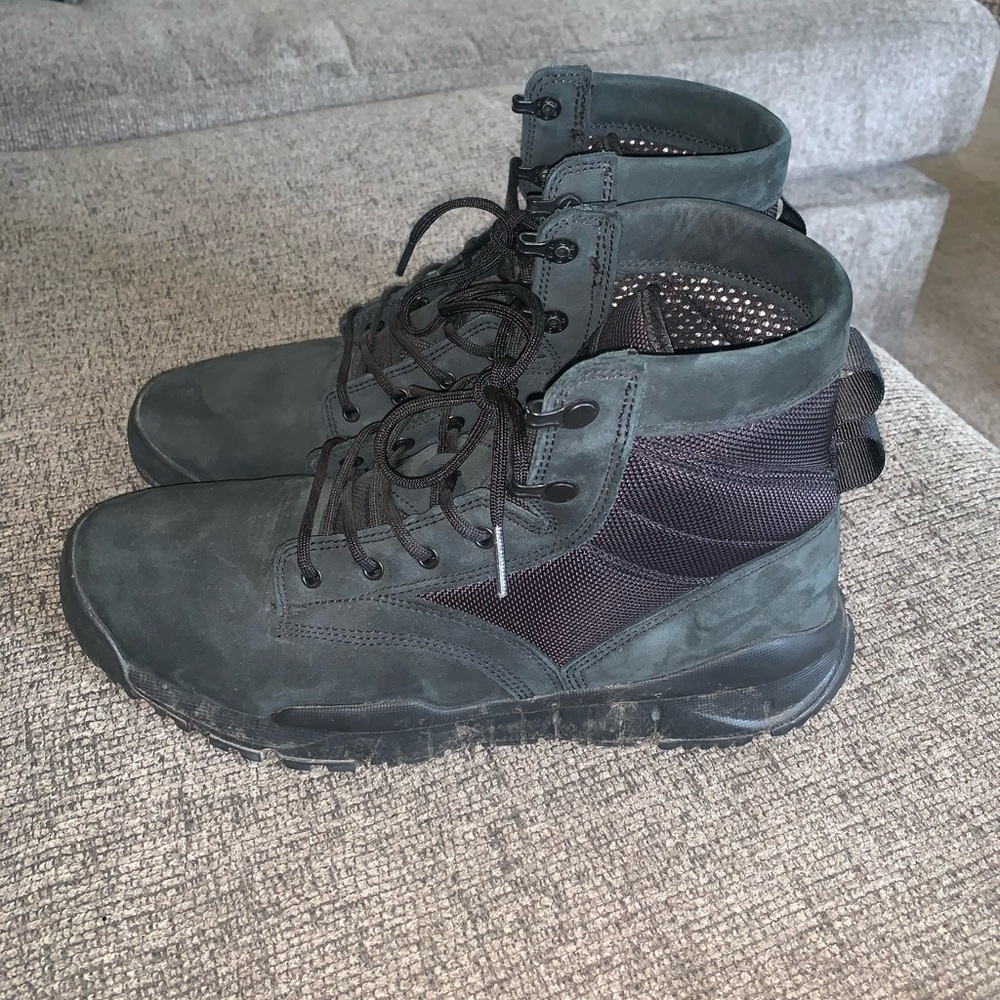 Nike Boots